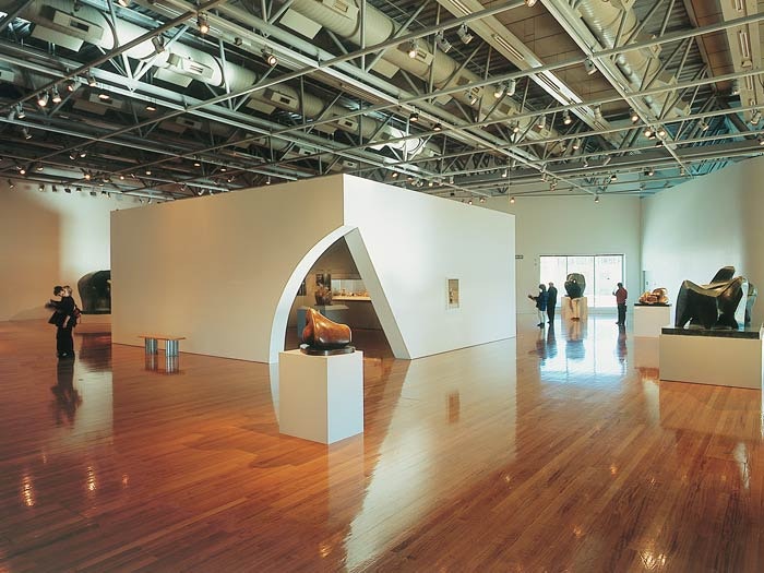 Henry Moore: Journey through form, 2002. Te Papa Henry Moore: Journey through form, 2002. Te Papa