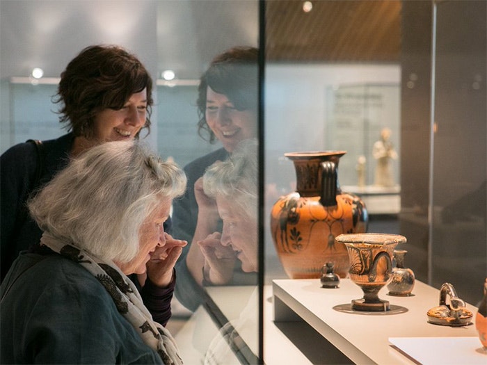 Visitors in the exhibition Inspired: Ceramics and jewellery shaped by the past, 2016. Photograph by Kate Whitley. Te Papa visitors-inspired-ceramics-te-papa-700x525.jpg