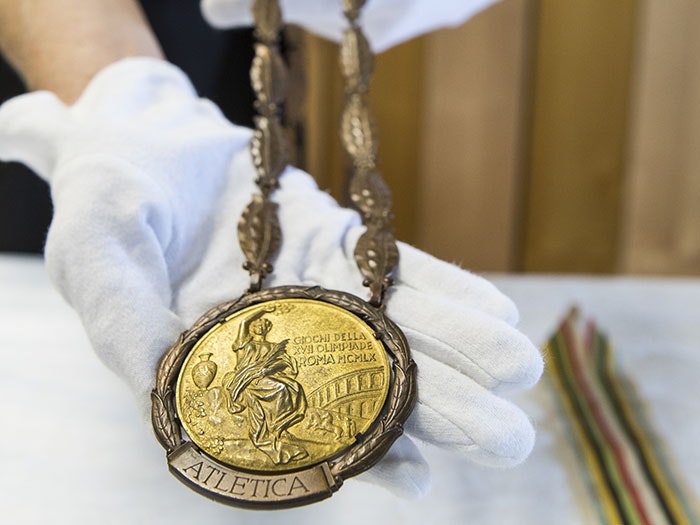 Peter Snell's gold medal from the 1960 Olympic Games in Rome, 2017. Photograph by Michael O'Neill. Te Papa