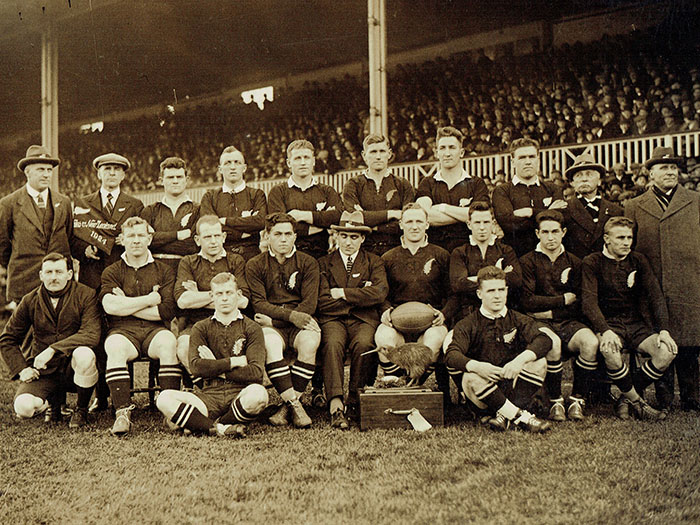 1924-allblacks-700x525_0.jpg