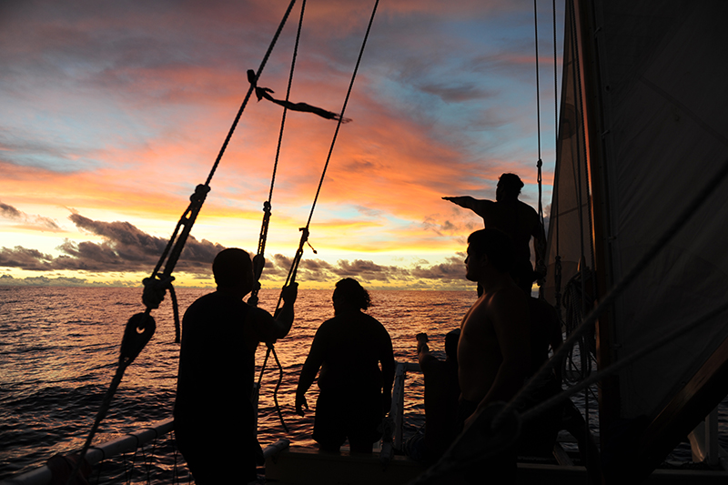 crew_on_ngahiraka_mai_tawhiti.jpg