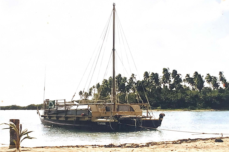 te_aurere_ngatangiia_rarotonga_1992.jpg