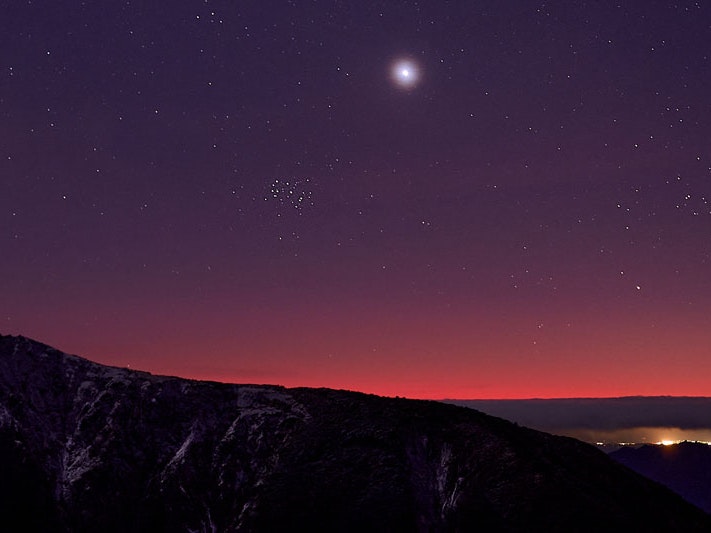 Matariki star cluster, 2022. Photo by Geoff McKay. CC BY 2.0 View of the Matariki star cluster at sunrise in a dark night sky