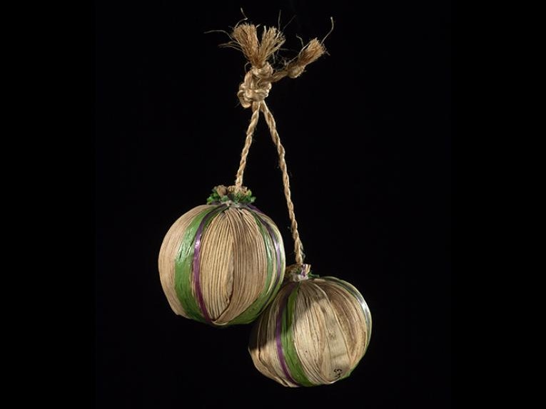 Poi - traditional materials