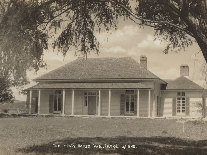 The Treaty House, Waitangi, 1904-1915, Waitangi, by Muir & Moodie. Purchased 1998 with New Zealand Lottery Grants Board funds. Te Papa (PS.000917) Photograph of the Treaty House