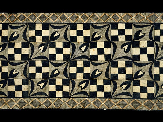 Siapo (tapa cloth), about 1917, Samoa, maker unknown. Gift of Thomas Trood, 1917. Te Papa (FE001423) Tapa cloth. The border is a network of orange Xs, while the internal patterns alternate between checkerboards and flowers