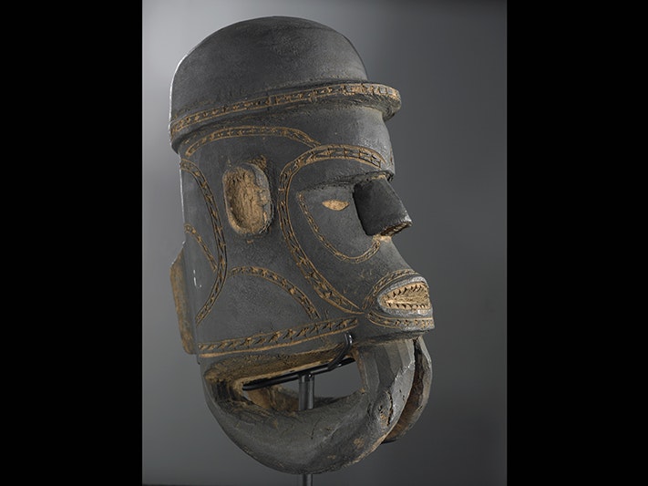 Nguzunguzu (War canoe prow figurehead), 1800s, Solomon Islands, maker unknown. Gift of Alexander Turnbull, 1913. CC BY-NC-ND 4.0. Te Papa (FE000716) A carved wooden head with inlaid shell.